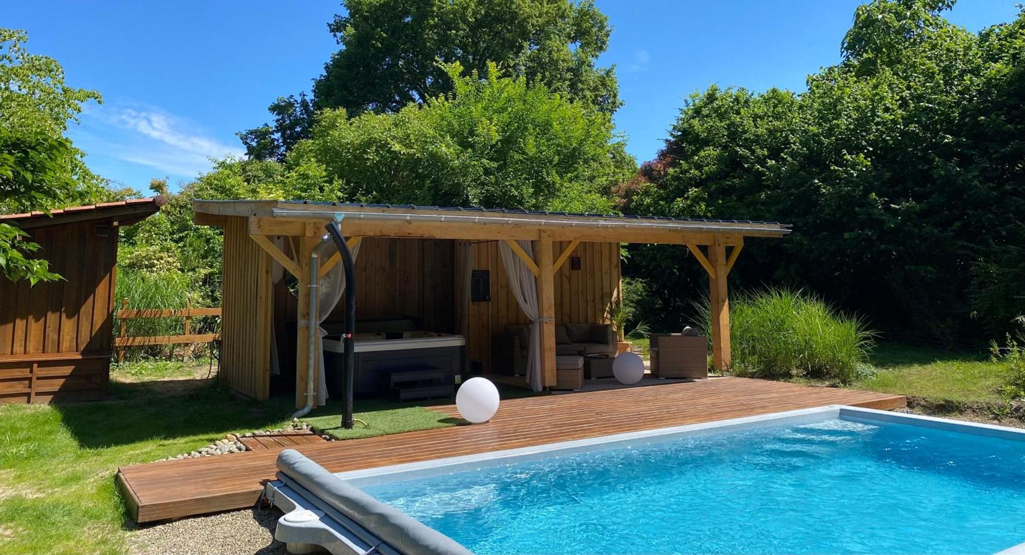 Gites & Spa De Charme " Ploum" Pouydesseaux Екстериор снимка